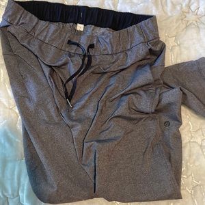 Lululemon size 8 gray sweats